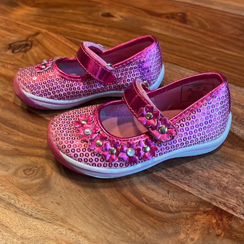 Stride Rite Pink Sparkle Shoes size 4.5